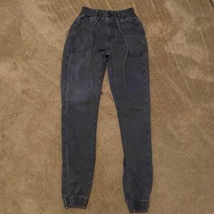 American Eagle size 0 regular